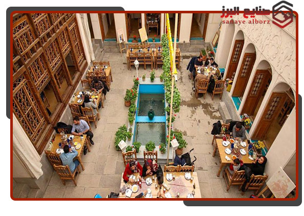 تصویر خانه همدم السلطنه تبدیل خانه قدیمی به رستوران و کافه